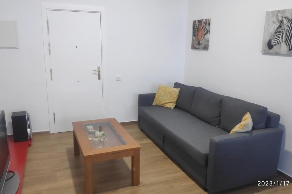 Precioso Apartamento Con Magnifico Patio. Sant Feliu de Llobregat Ngoại thất bức ảnh